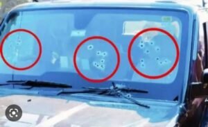 गोली बारी में छलनि स्कॉर्पियो 