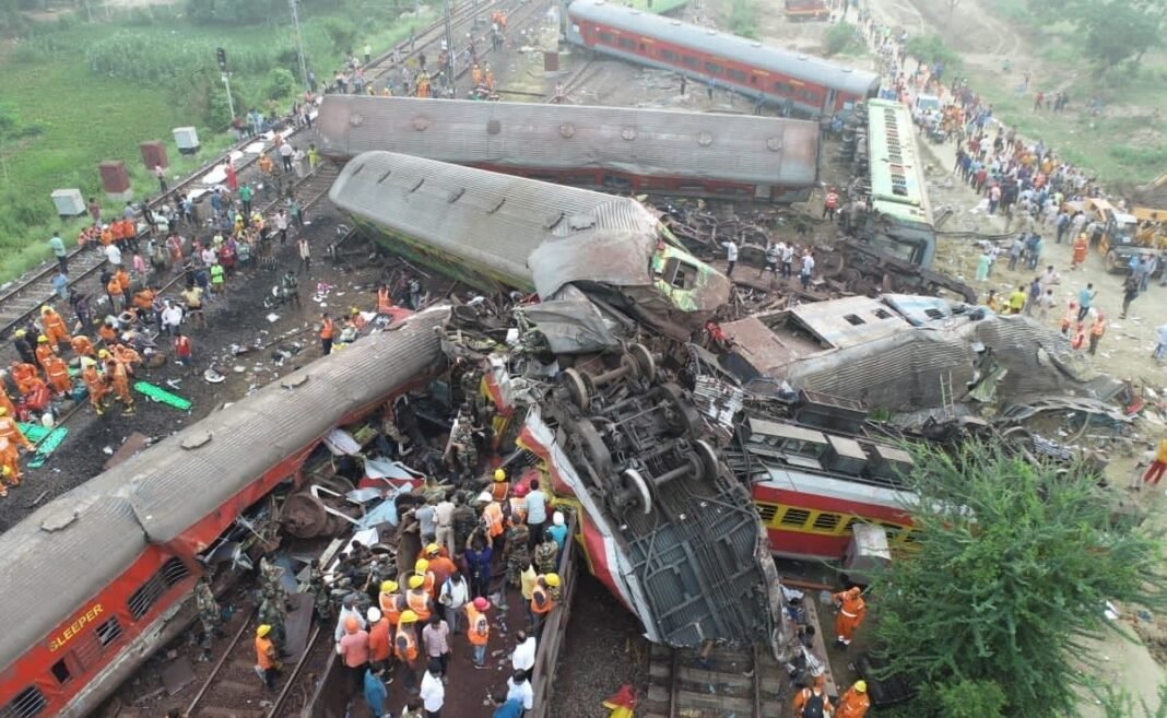 cjkffkq_odisha-train-accident_625x300_03_June_23