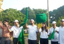 पूर्वी चंपारण: मतदाता जागरूकता के लिए समाहरणालय से निकली साइकिल रैली, जिलाधिकारी ने की मतदान की अपील