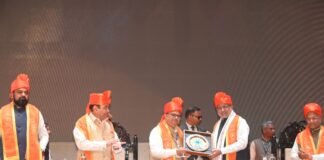 एमजीसीयू के तृतीय दीक्षांत समारोह में उपराष्ट्रपति का संदेश — “राष्ट्र प्रथम की भावना से आगे बढ़ें युवा”