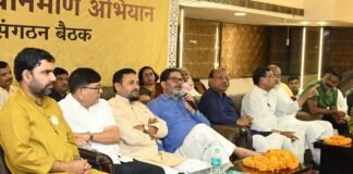 CM पद पर सम्राट चौधरी की ताजपोशी पर प्रशांत किशोर का हमला—‘मैन्युफैक्चर्ड मैंडेट से बनी सरकार, अब बदलेगा शराबबंदी कानून!’”