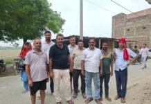 ऑनलाइन दवा बिक्री के विरोध में मेडिकल दुकानदारों की हड़ताल, अरेराज में दिखा व्यापक असर