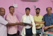 अरेराज के नए प्रखंड शिक्षा पदाधिकारी ने संभाला पदभार