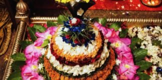 अरेराज धाम में दूसरी सोमवारी पर उमड़ी श्रद्धालुओं की भारी भीड़, पार्वती पोखर में डूबने से युवक की मौत